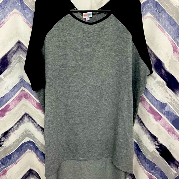 LuLaRoe Tops - LulaRoe Irma Top